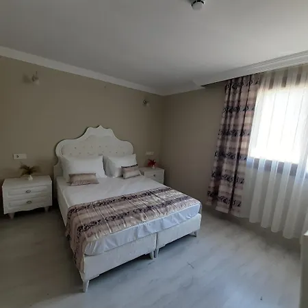 Nu-se Garden Butik Сельчук